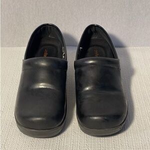 Safe T Step clogs, size 10W